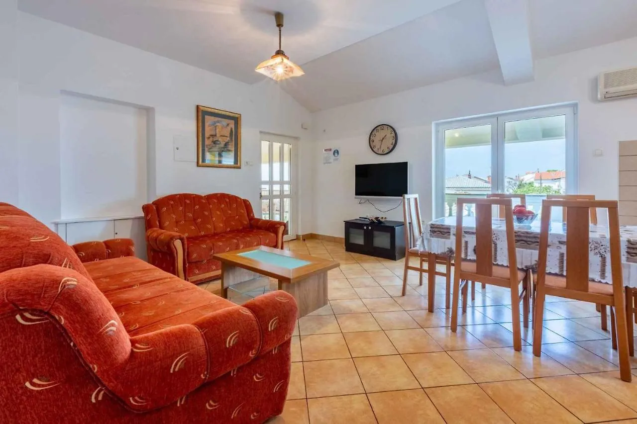 Two-Bedroom Apartment Crikvenica 32