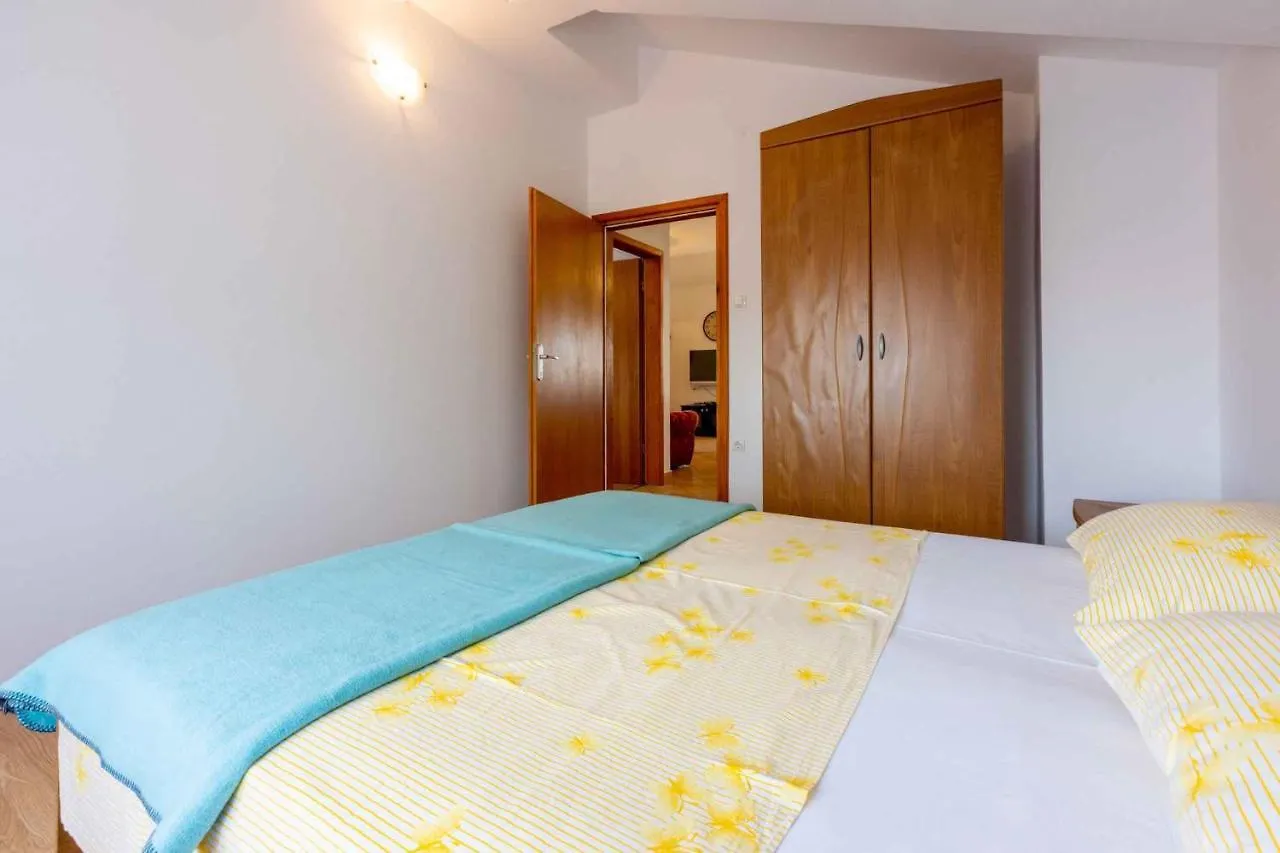 Two-Bedroom Apartment Crikvenica 32