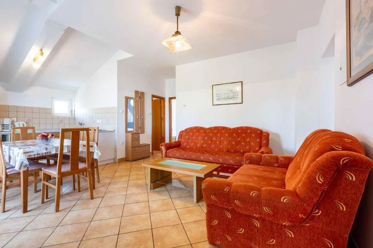 Two-Bedroom Apartment Crikvenica 32