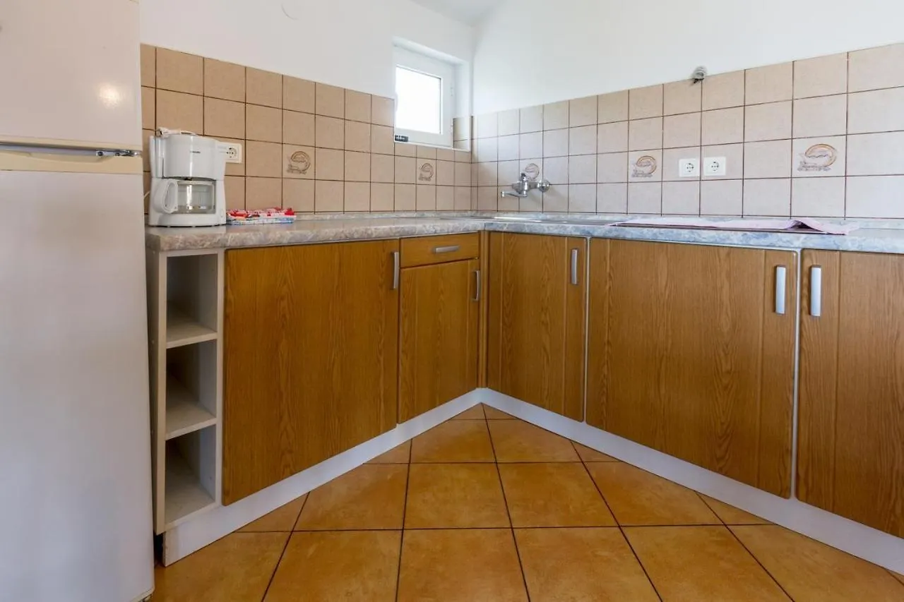 Two-Bedroom Apartment Crikvenica 32 0*,